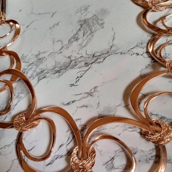 Vtg Charming Charlie 36" Rose Gold Spiraling Circles Statement Fashion Necklace - Picture 8 of 8